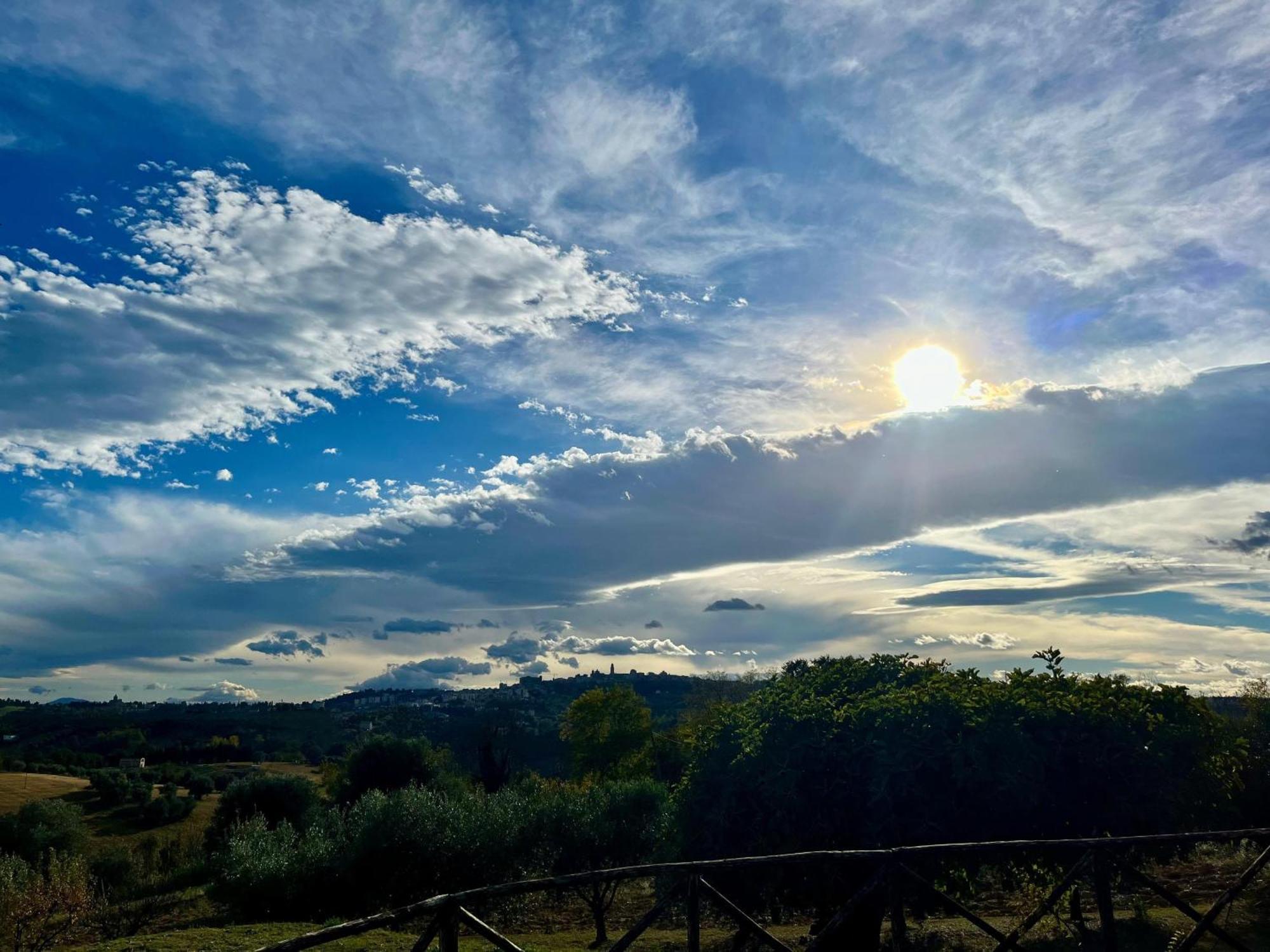 Agriturismo Nido Delle Rondini Macerata megye Kültér fotó